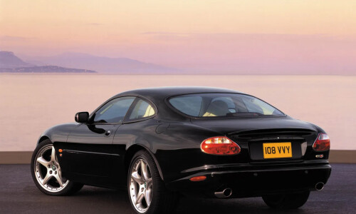 Jaguar XKR Coupé #2