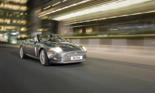 Jaguar XKR Portfolio #11