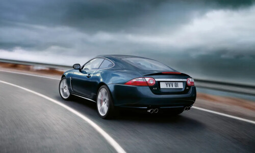 Jaguar XKR Portfolio #14