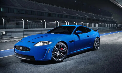 Jaguar XKR-S #1