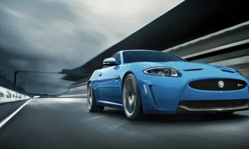 Jaguar XKR-S #14