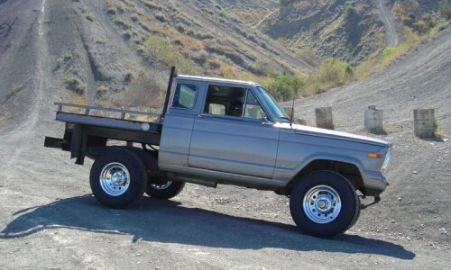 Jeep Cherokee Chief #8