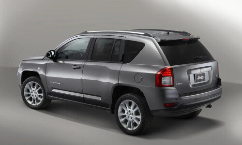 Jeep Compass Overland #9