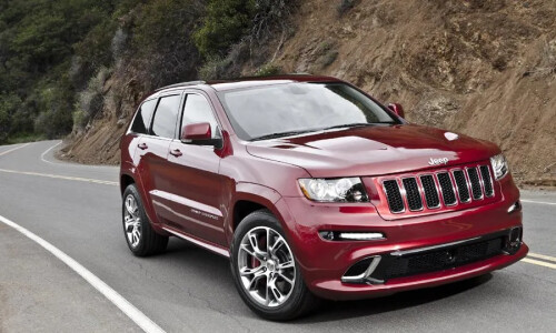 Jeep Grand Cherokee SRT8 #10