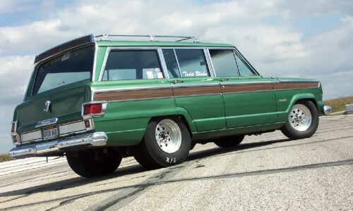 Jeep Wagoneer #9
