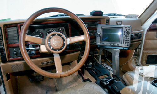 Jeep Wagoneer #14