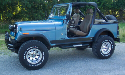 Jeep Wrangler CJ-7 #9