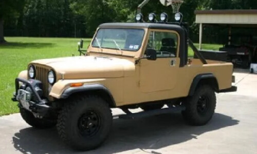 Jeep Wrangler CJ-8 #4