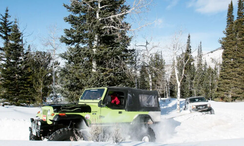 Jeep Wrangler CJ-8 #12