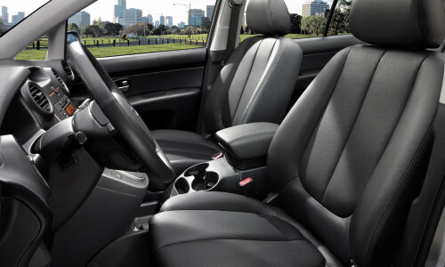 Kia Carens #6