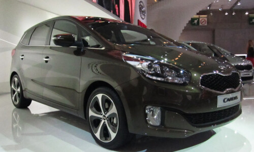 Kia Carens #11