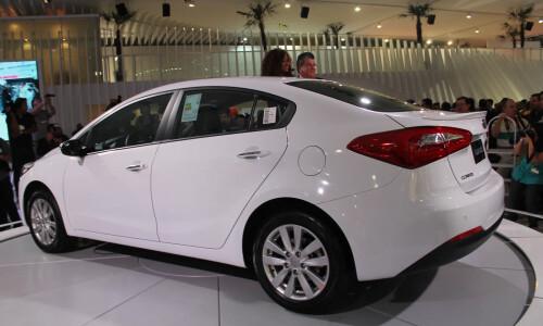 Kia Cerato #10
