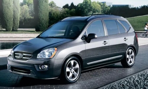 Kia Rondo #1