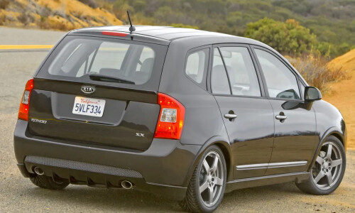 Kia Rondo #4