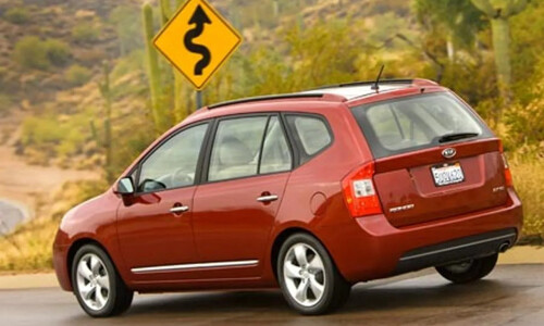 Kia Rondo #5