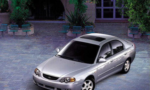 Kia Shuma #4