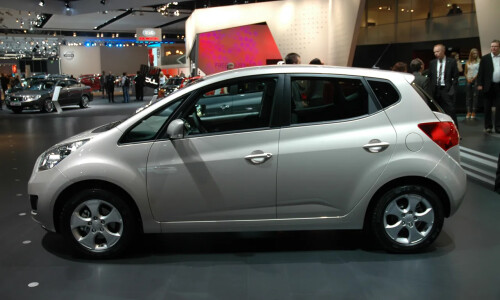 Kia Venga #9
