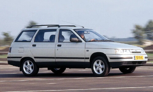 Lada 111 #8