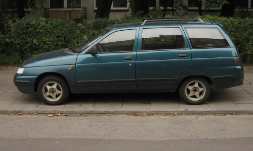 Lada 111 #9