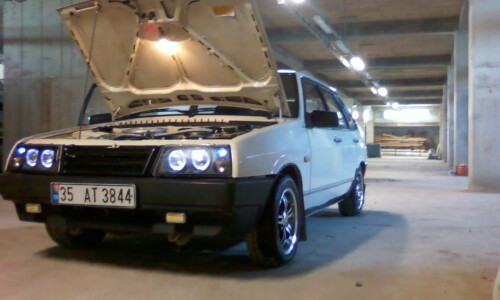 Lada Samara #12