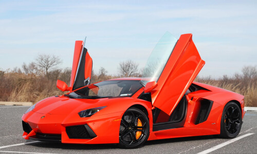 Lamborghini Aventador #8
