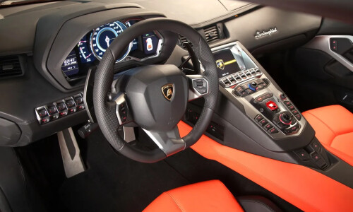 Lamborghini Aventador #13