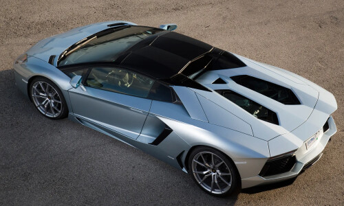 Lamborghini Aventador Roadster #4