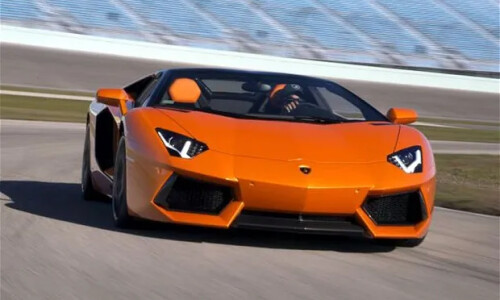 Lamborghini Aventador Roadster #8
