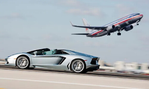 Lamborghini Aventador Roadster #12