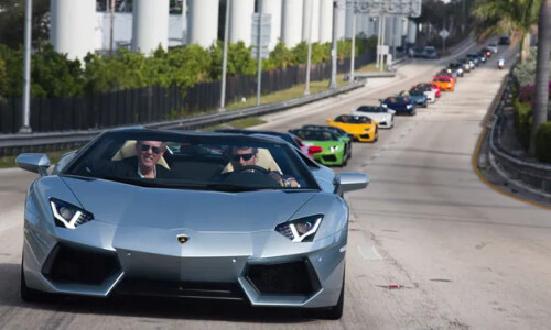 Lamborghini Aventador Roadster #14
