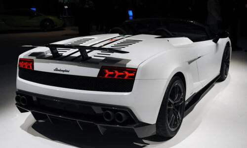 Lamborghini Gallardo Performante #15