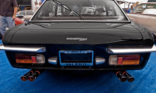 Lamborghini Islero #14