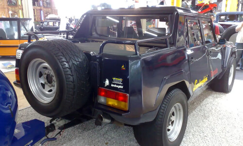 Lamborghini LM 002 #10