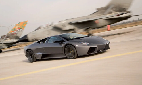 Lamborghini Reventón #11