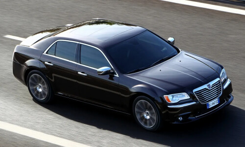 Lancia Thema AWD #12