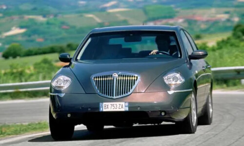 Lancia Thesis 2.4 JTD 10v #1