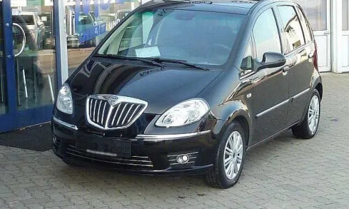 Lancia Ypsilon 1.4 16v #10