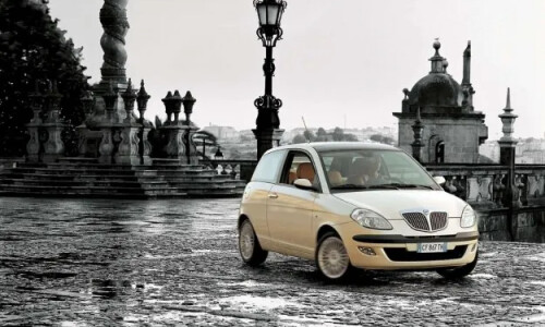 Lancia Ypsilon Arctic #4