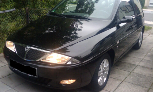Lancia Ypsilon Cosmopolitan #2