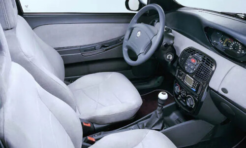 Lancia Ypsilon Cosmopolitan #8