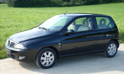 Lancia Ypsilon Cosmopolitan #11