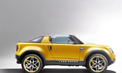 Land-Rover DC 100 #2