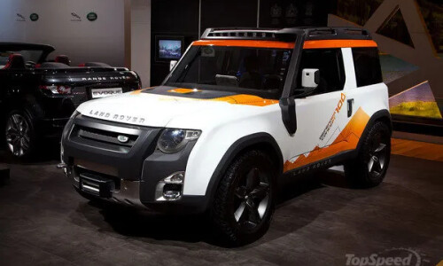 Land-Rover DC 100 #3