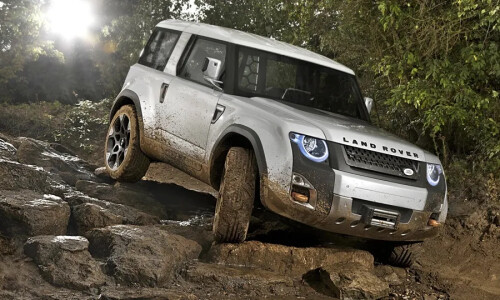 Land-Rover DC 100 #7
