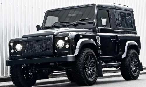 Land-Rover Defender #3