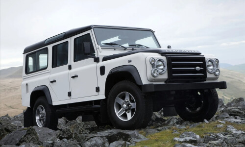 Land-Rover Defender #9