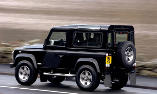 Land-Rover Defender #11