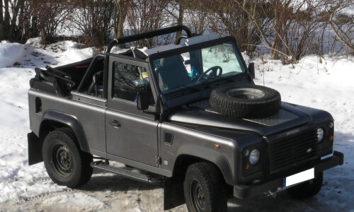 Land-Rover Defender Cabriolet Two #1
