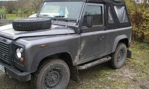 Land-Rover Defender Cabriolet Two #10