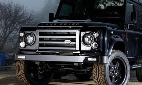 Land-Rover Defender Limited #3